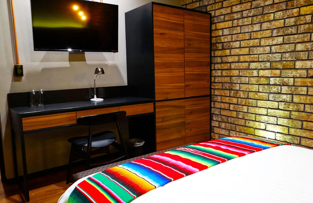Cadillac Hotel Boutique-1
