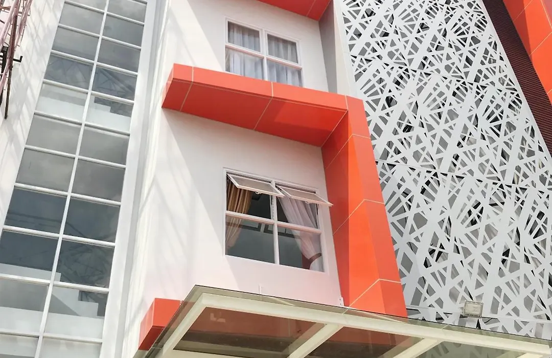 Cemerlang Inn-1
