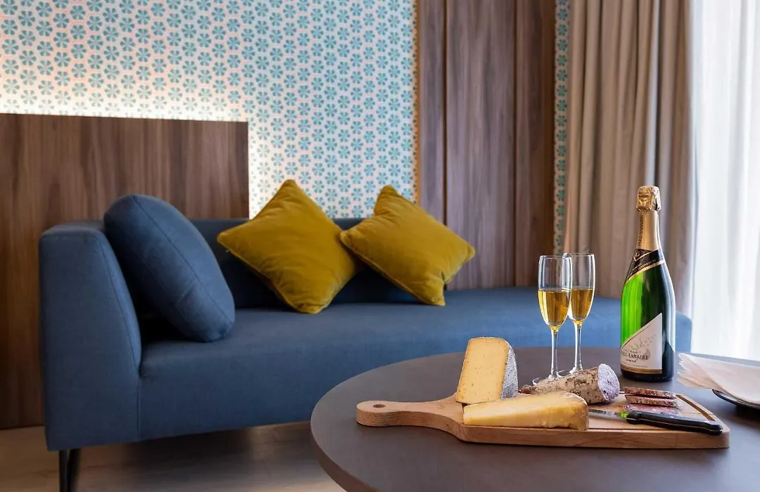 The Central Kirchberg - Smart Aparthotel-1