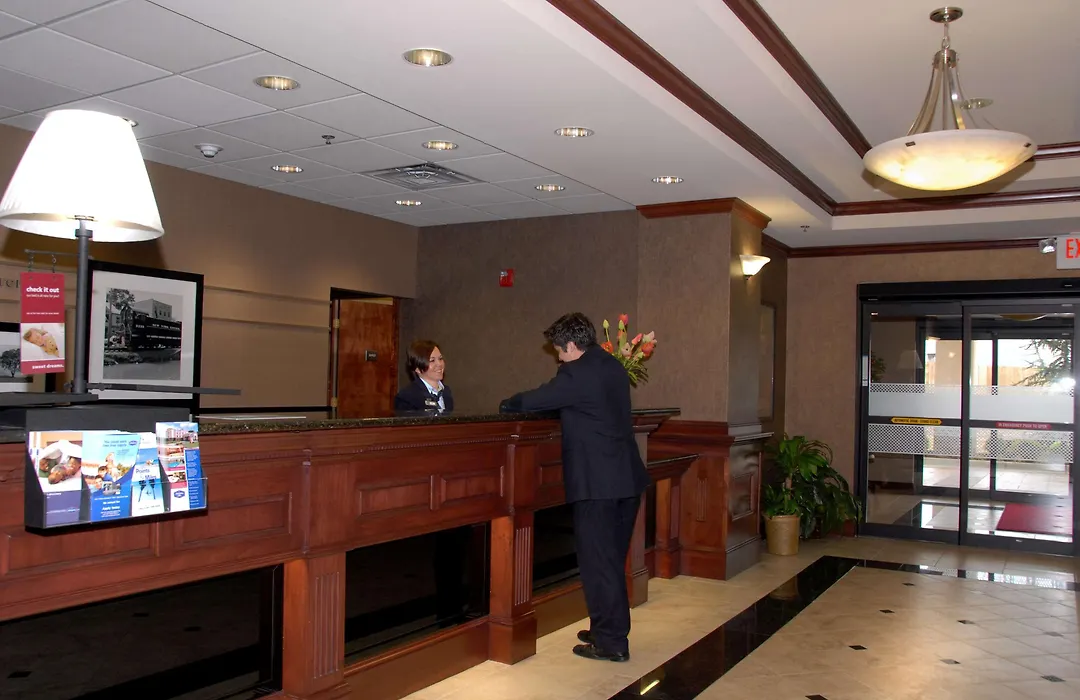 Hampton Inn Van Buren-1