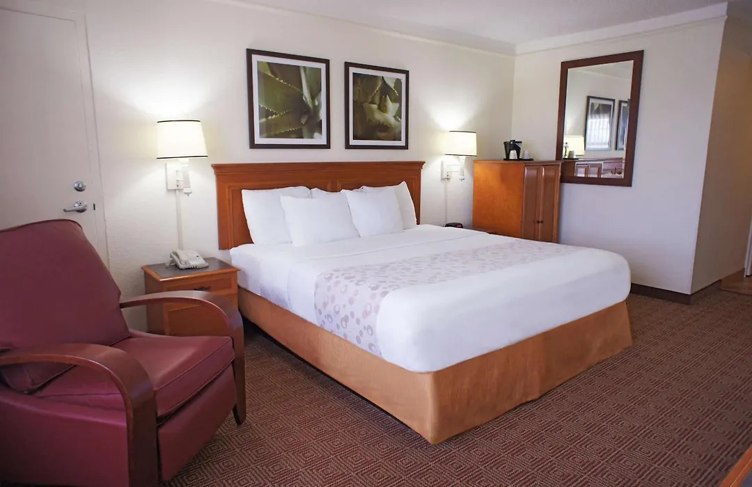 La Quinta By Wyndham Coral Springs University Dr-1