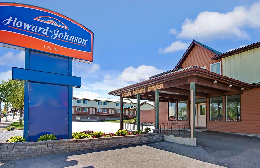 Howard Johnson By Wyndham Gananoque-1
