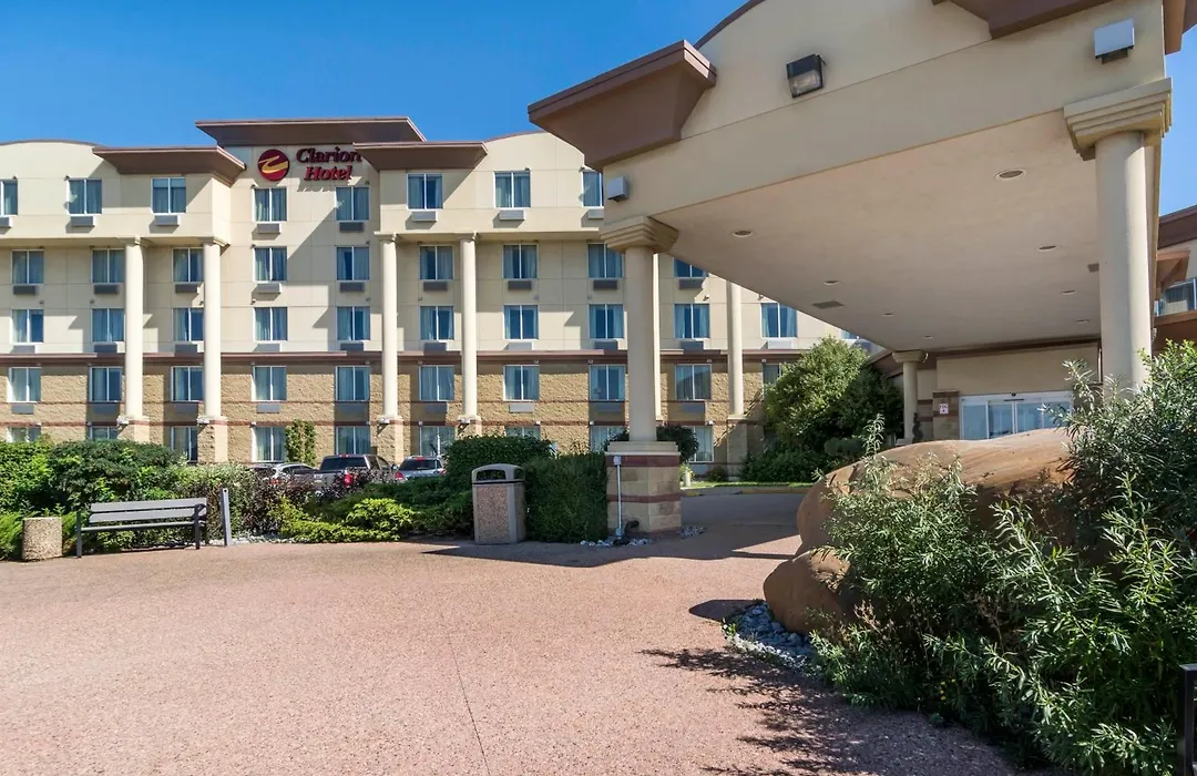 Clarion Hotel & Conference Centre-1