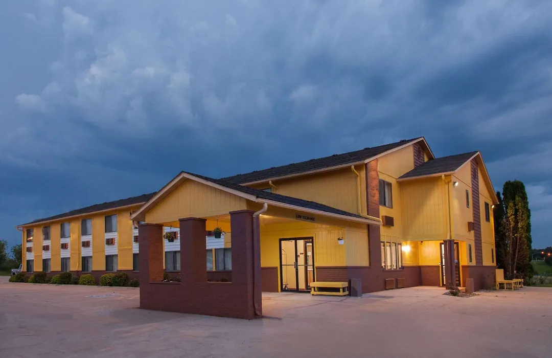 Circle S Motel-1