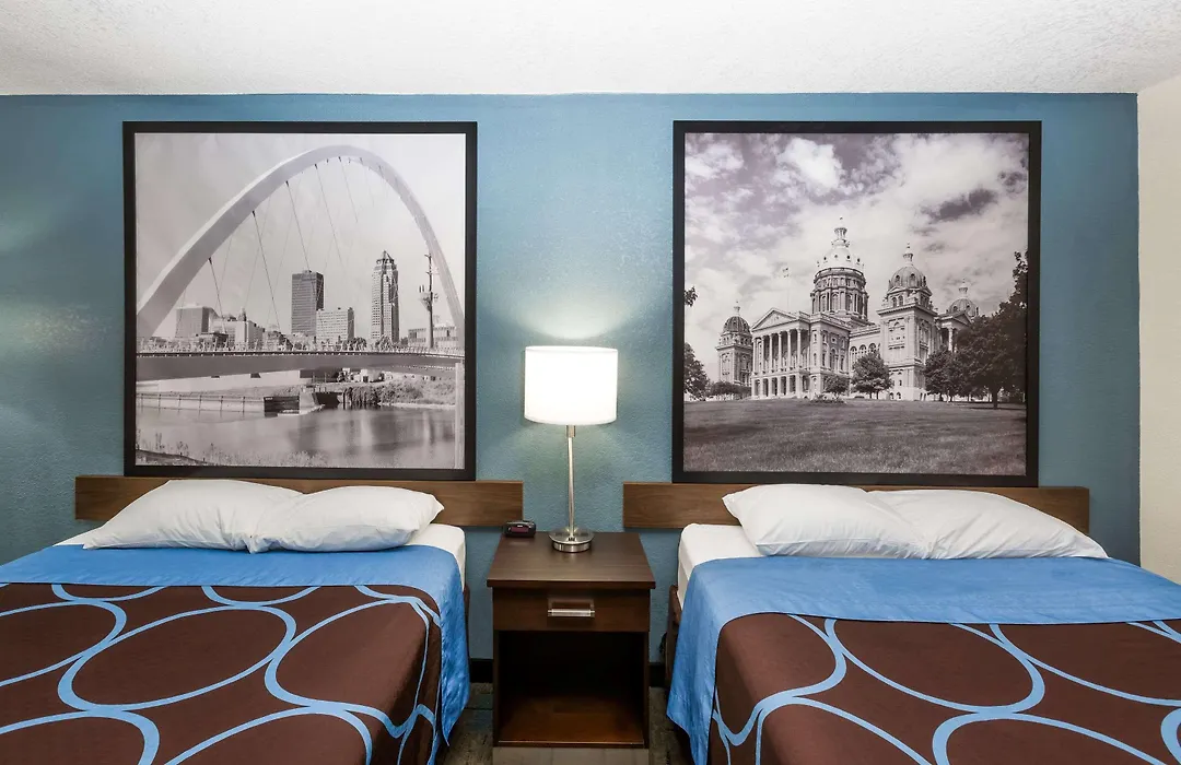 Super 8 By Wyndham Urbandale/Des Moines Area-1
