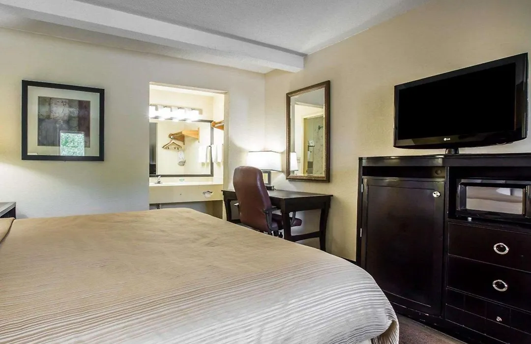 Quality Inn Greenwood Hwy 25-1