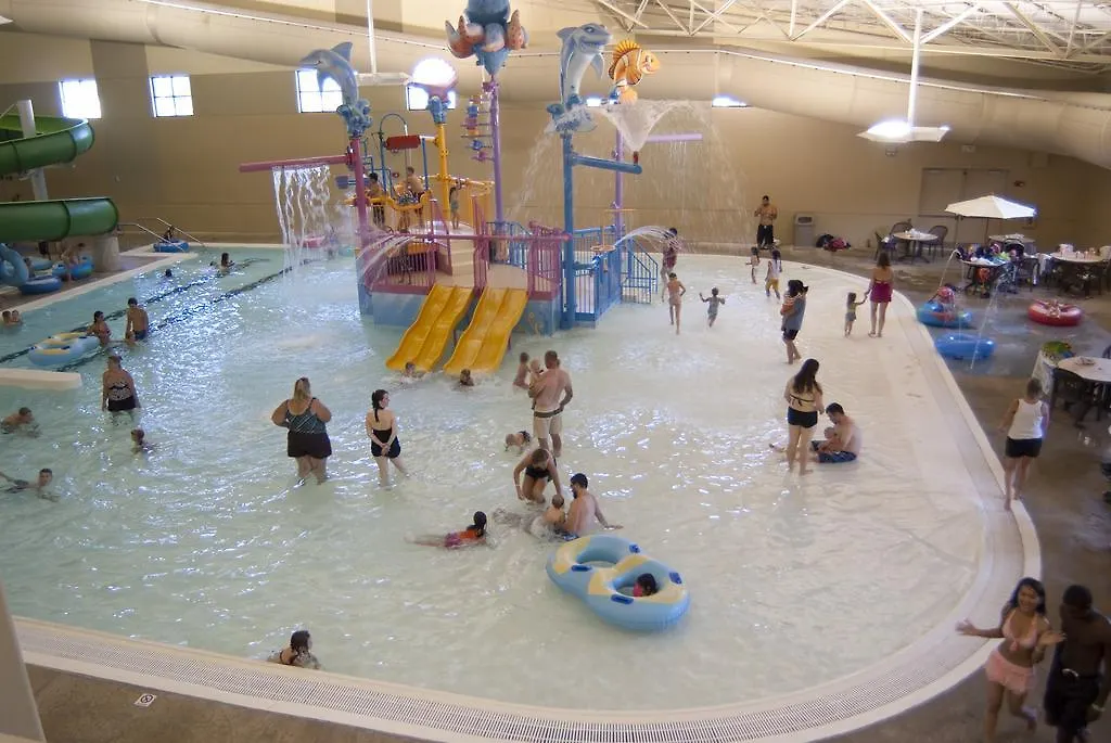 King'S Pointe Waterpark Resort-1