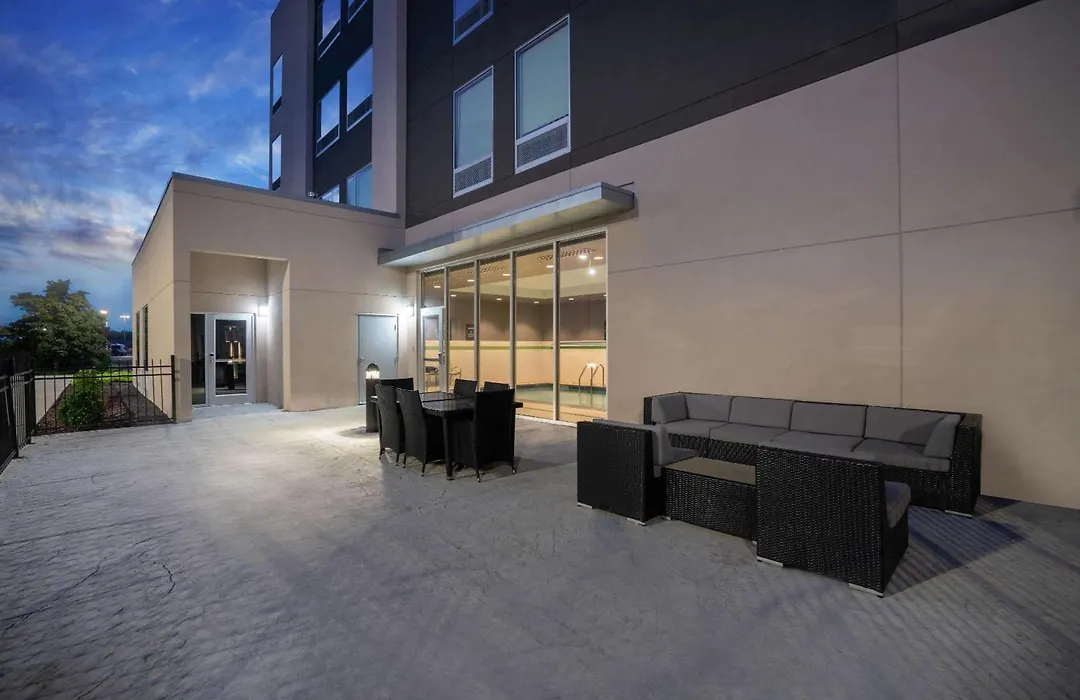 La Quinta By Wyndham West Memphis-1