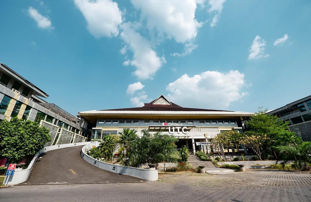 Capital O 1571 Utc Hotel Semarang-1