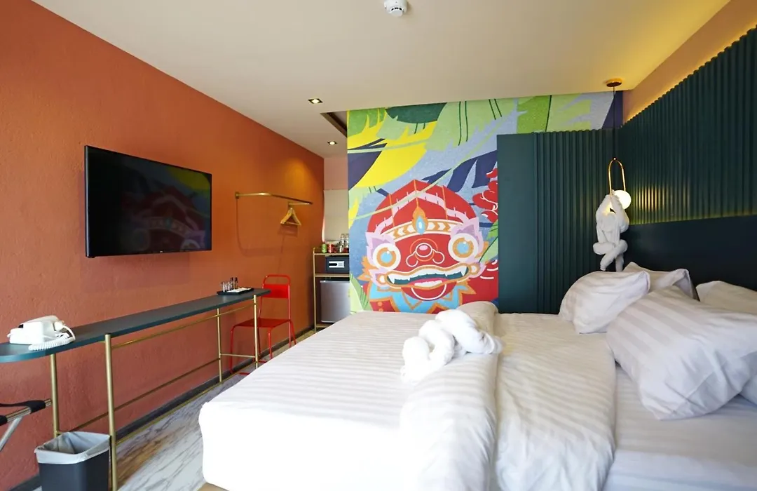 4 Monkeys Hotel-1