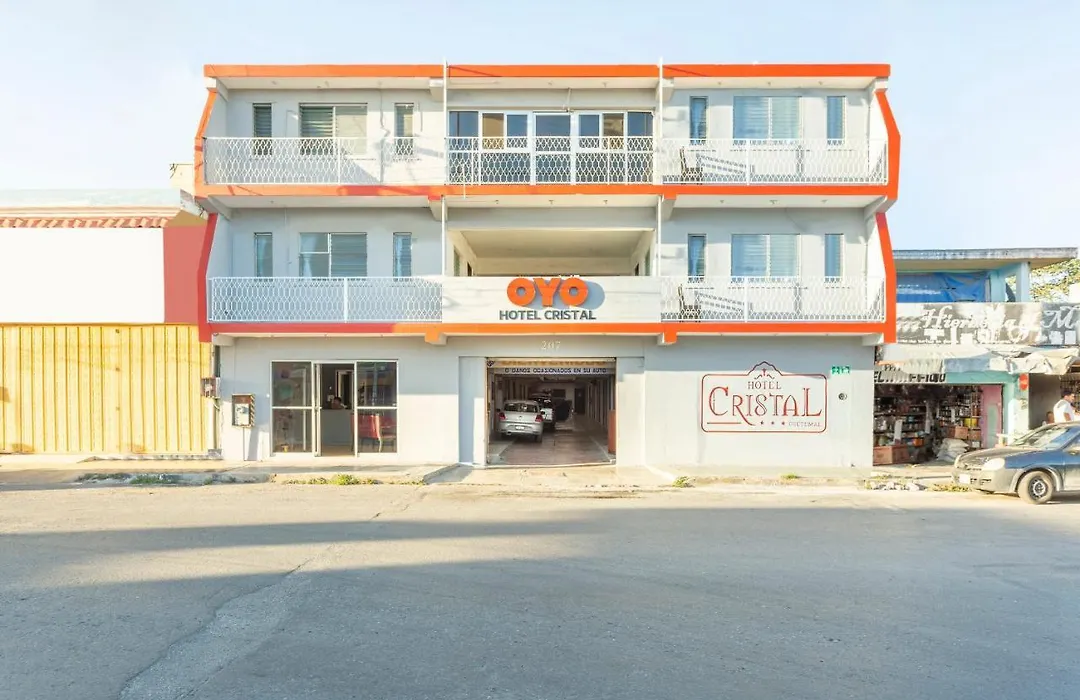 Oyo Hotel Cristal-1