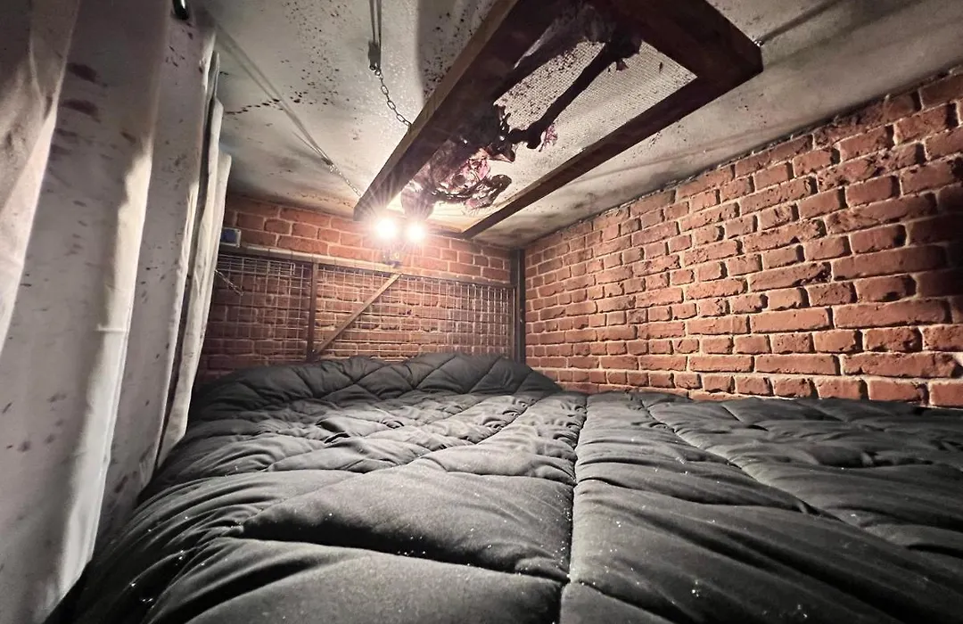 Insomnia Hotel-1