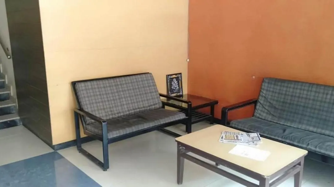 Iroomz Hoysala Residency-1