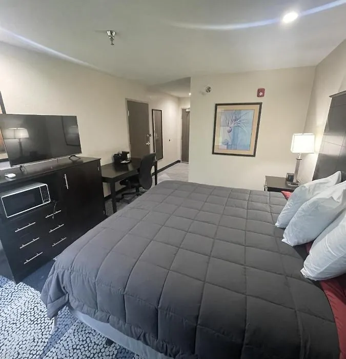Baymont By Wyndham Iowa Lake Charles-1