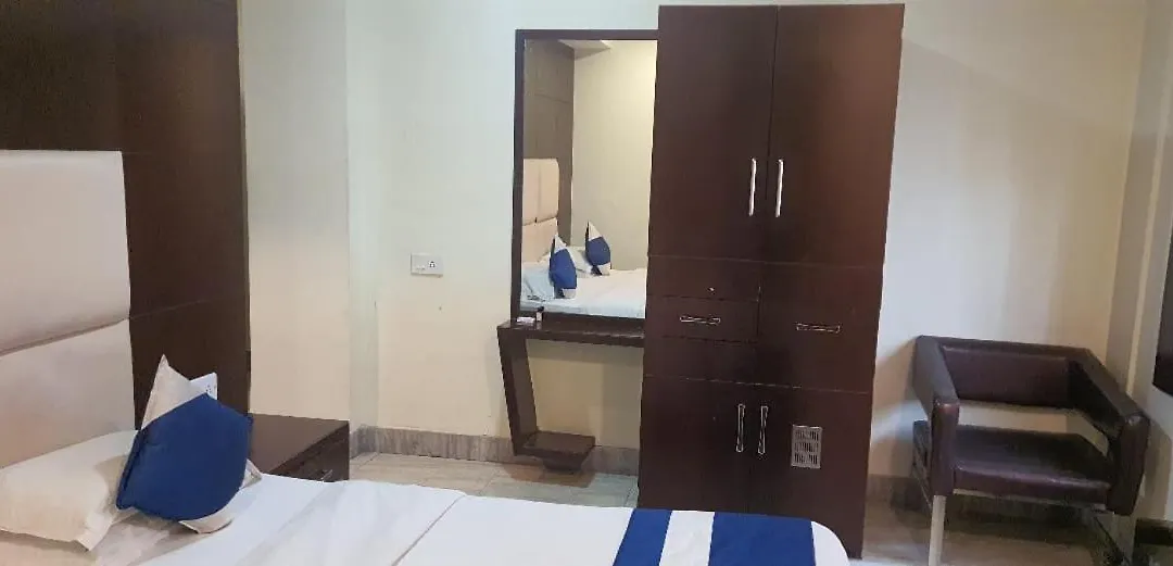 Hotel Presidency Inn-1