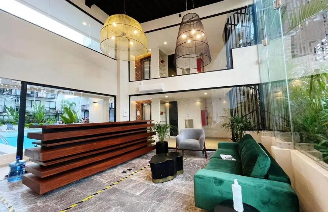 Urban Towers - Brand New Contemporary Apartment In Downtown-1