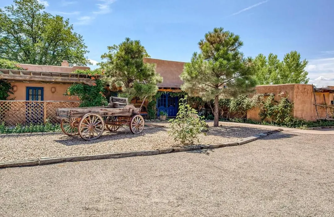 Loba Luna-Come Home To Enchantment-1