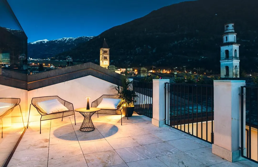 Domus Cavour Rooms&Suites-1