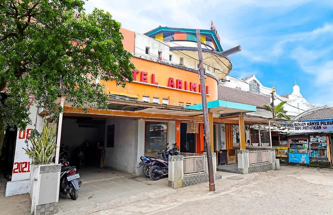 Spot On 91444 Hotel Arimbi-1