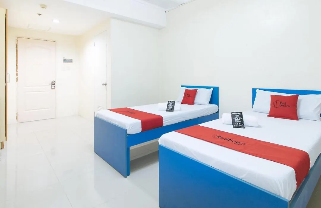 Reddoorz @ Insular Square Mandaue City-1