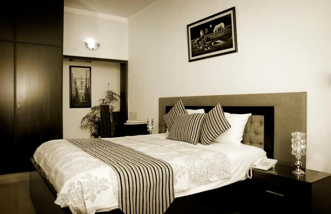 Royal Elegance Hotel-1