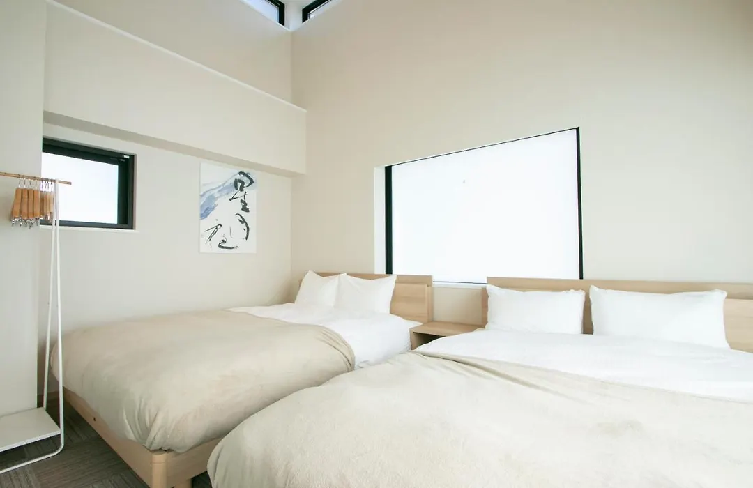 Ostay Ueno-1