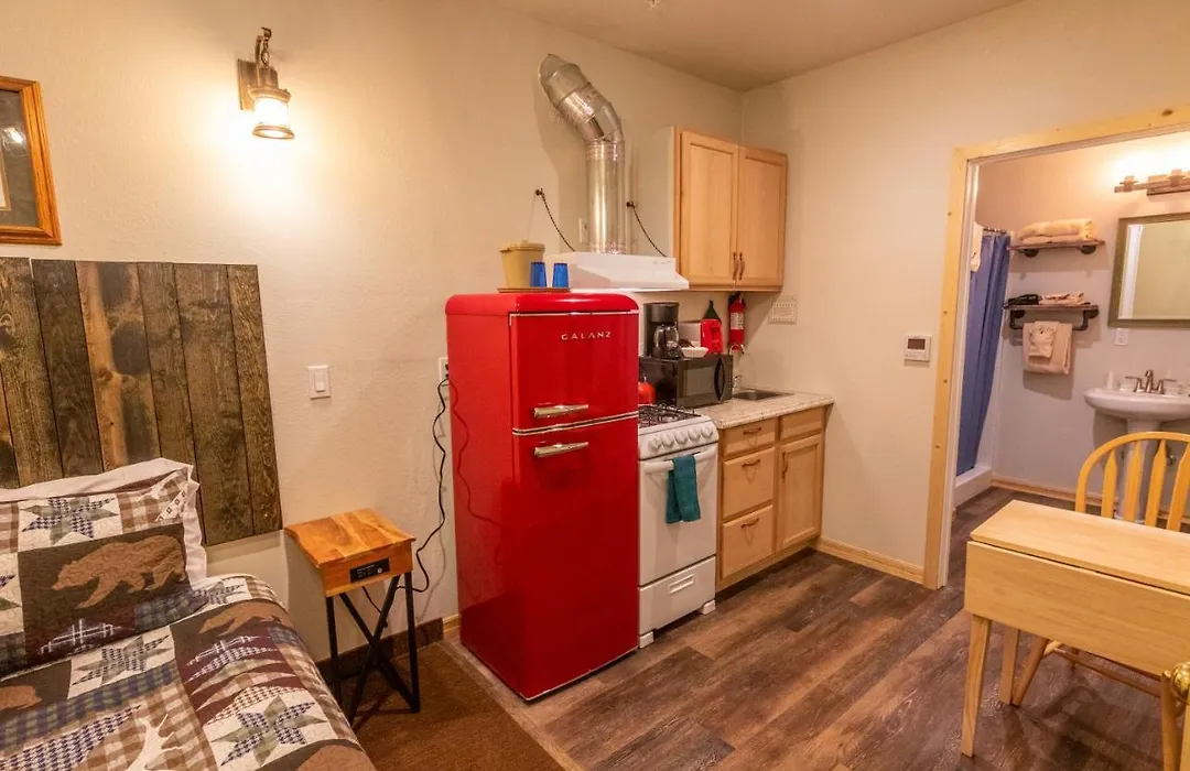 June Lake Motel-1