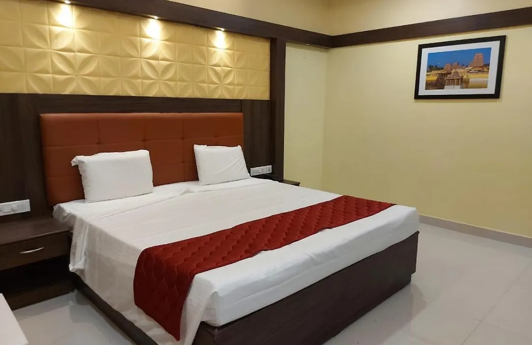 Sri Balaji Grand Hotel-1