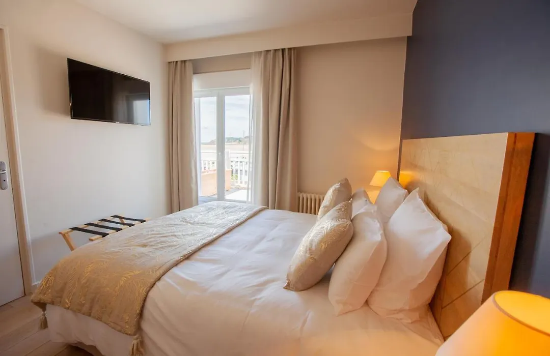 Hotel Des Isles-1