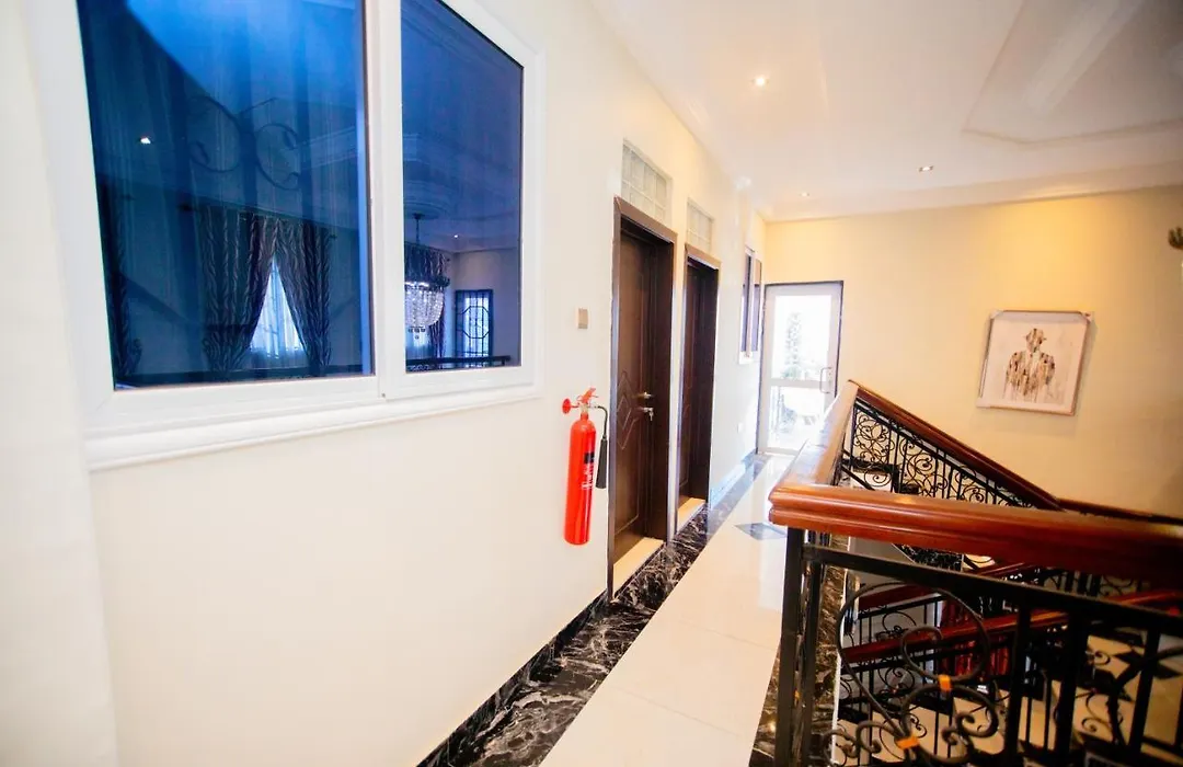 Aduk Guest House Airport City Accra-1