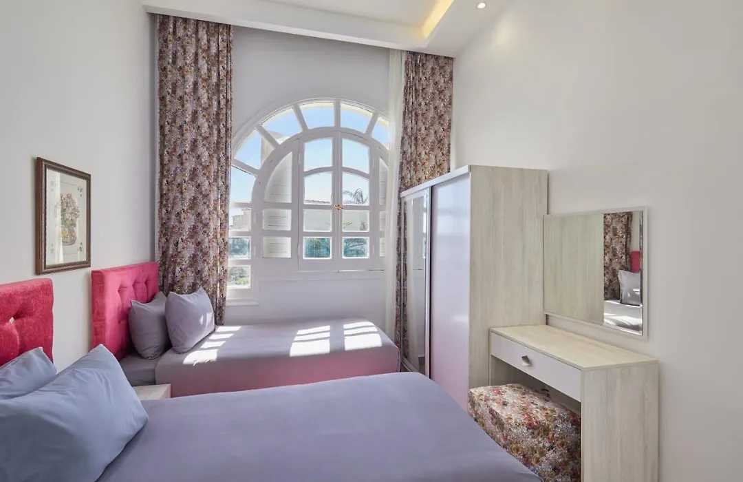 Le Royal Marina Hotel-1