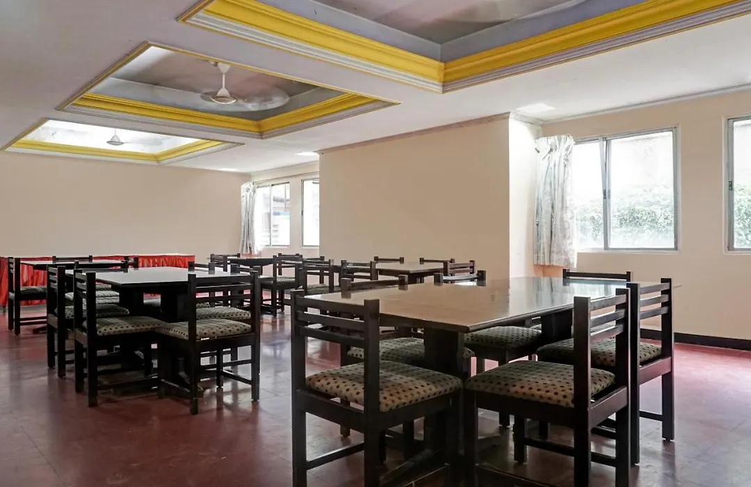 Itsy Hotels Ranjeet-1