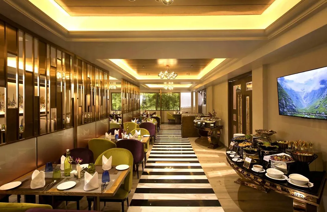 The Monarch Hotels And Convention Centre-1