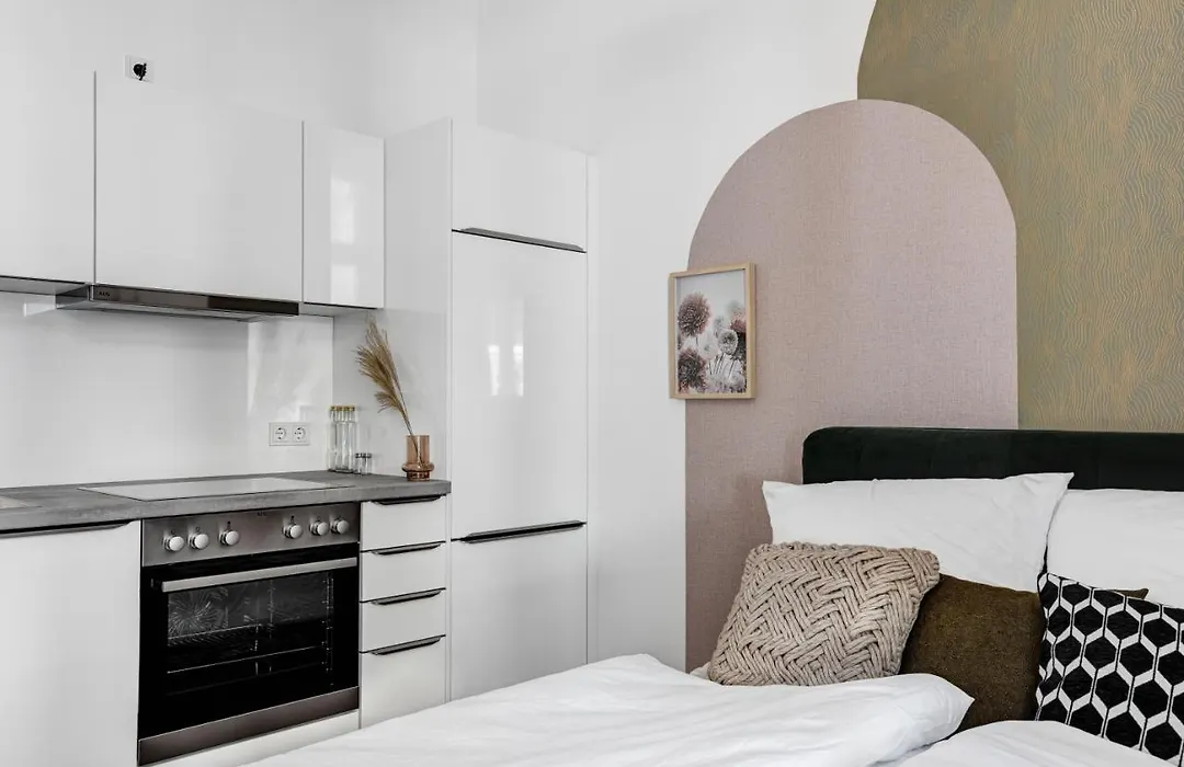 Arbio I Luxury Apartments In East Side Gallery-1