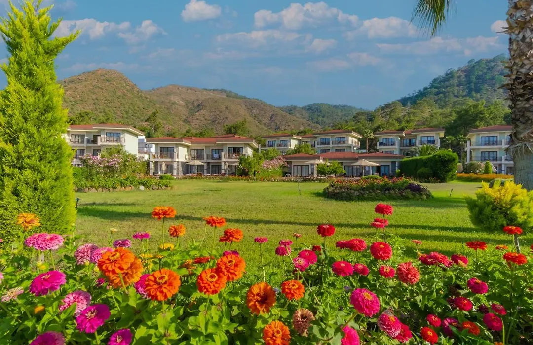 Fortezza Beach Resort-1