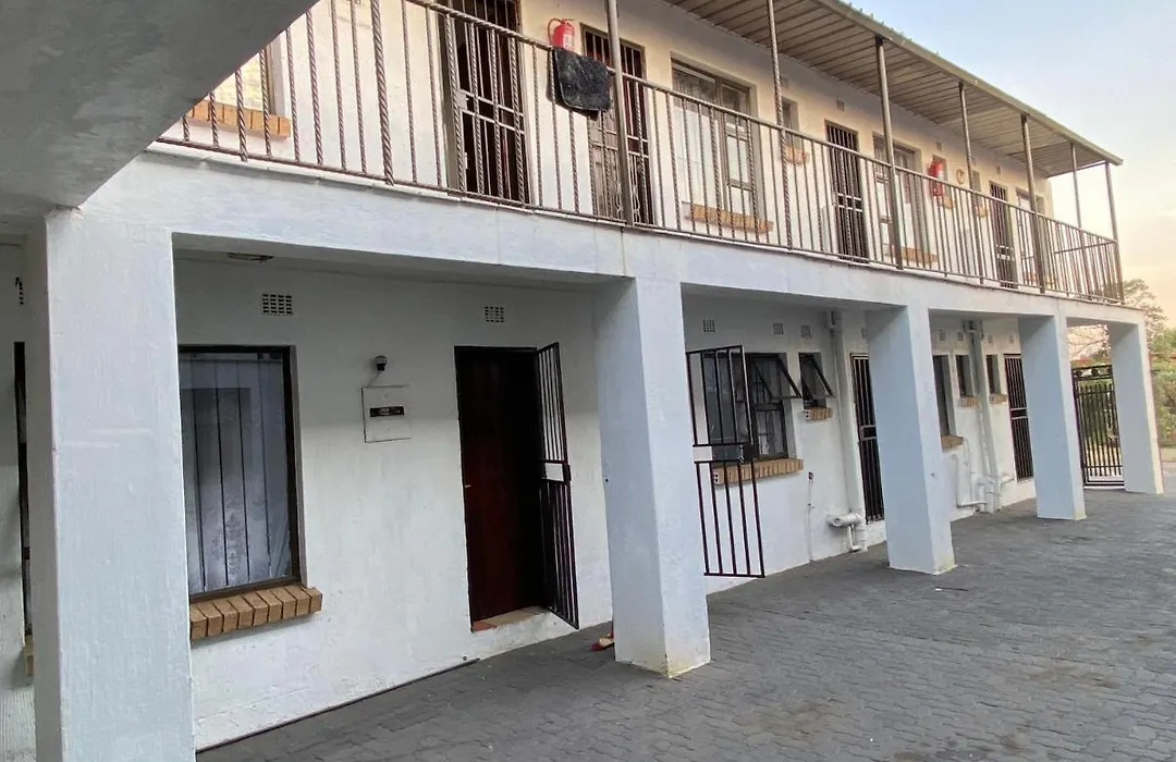 Soweto Towers Guest Accommodation-1