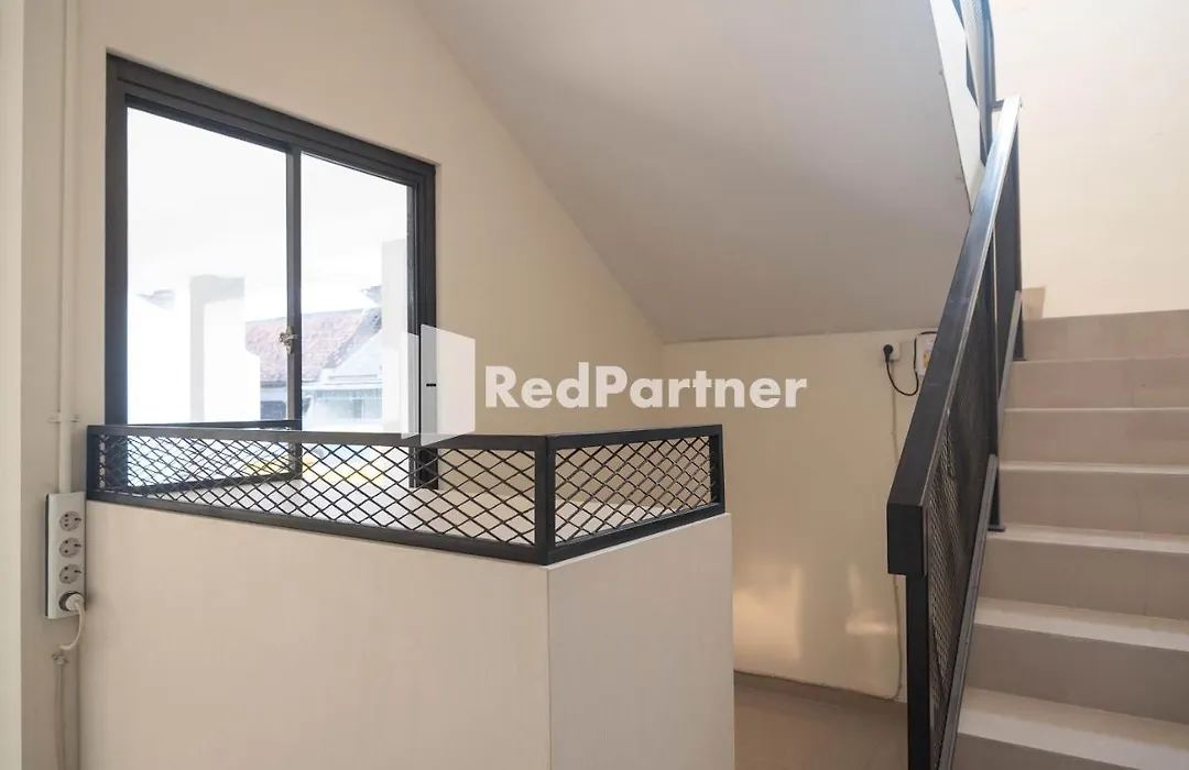 Reddoorz At Astana Malioboro-1