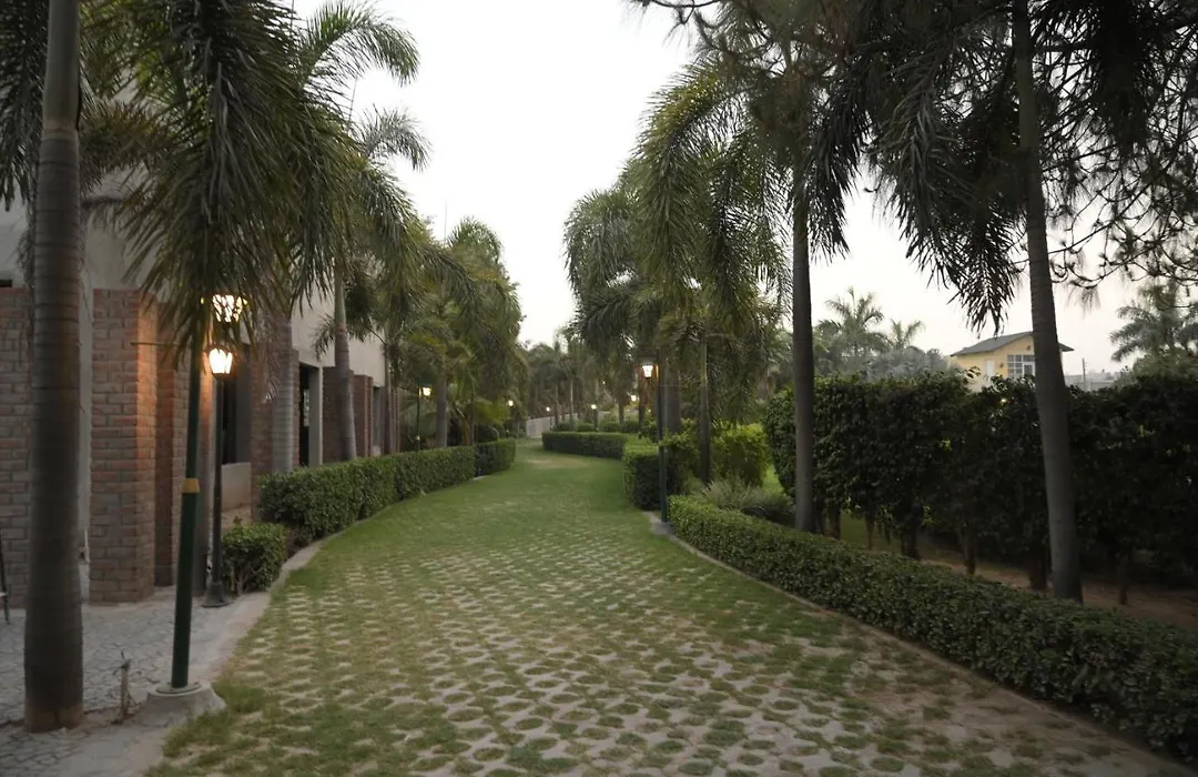 Kamal Resorts - The Luxury Of Being Yourself-1