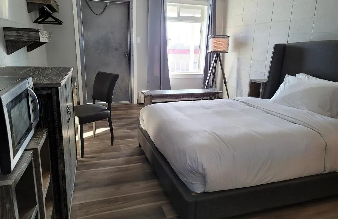 Parkside Inn-1