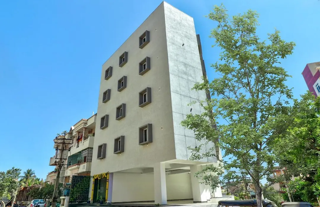 Treebo Sriz Cozy Seethamadhara-1