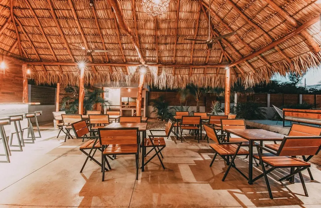 El Pez Surf Hotel-1