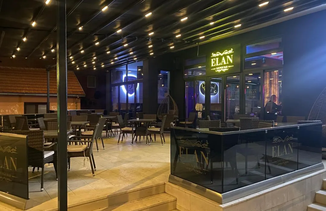 Elan Luxury Apartments & Rooms-1