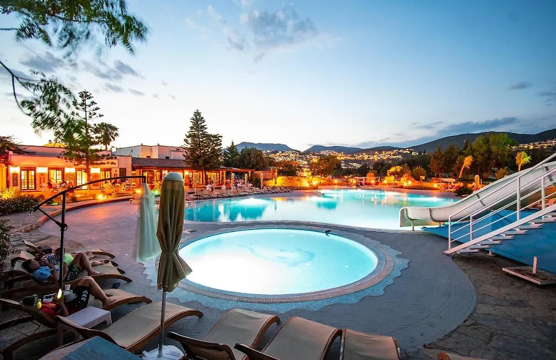 Museum Resort Spa-1