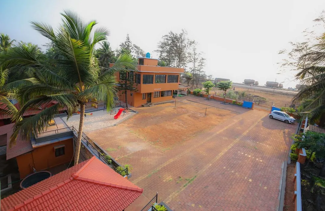 Saikushi Beach Resort-1