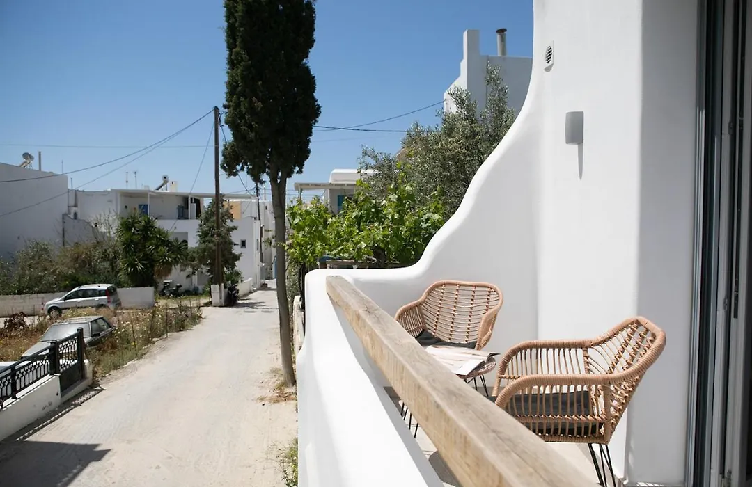 Majestique Of Naxos-1