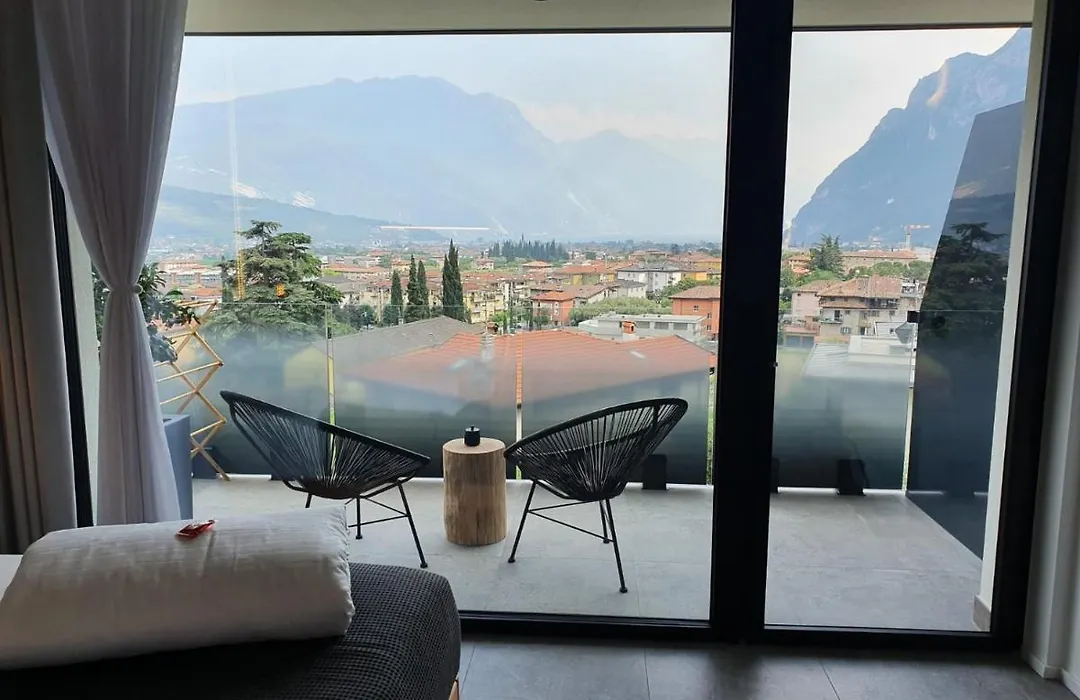 Visioni Lake View Rooms&Breakfast - Adults Friendly-1