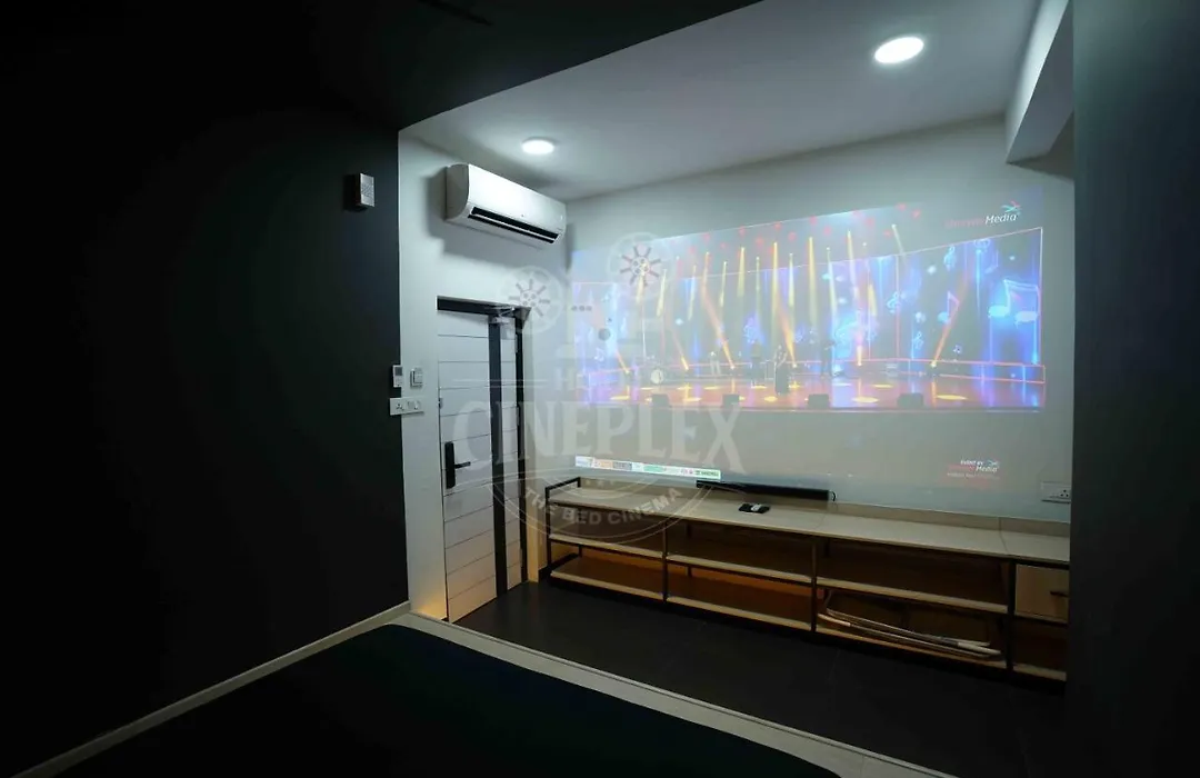 Hotel Cineplex-1