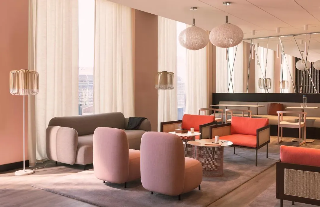 Okko Hotels Paris La Defense-1