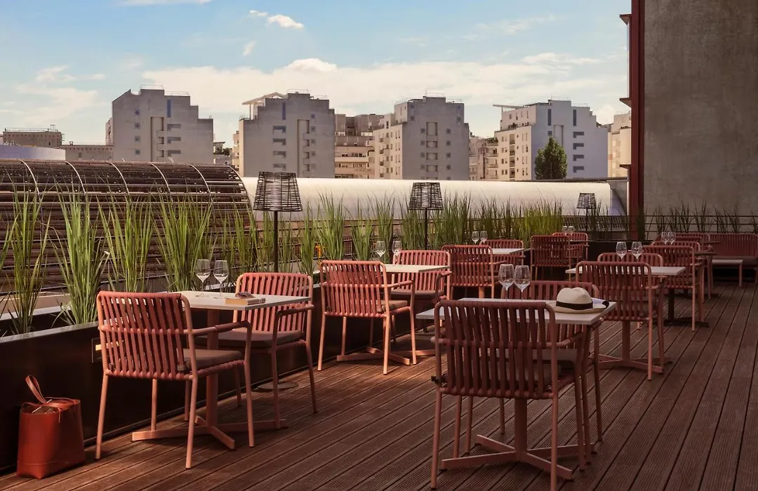 Okko Hotels Paris La Defense-1