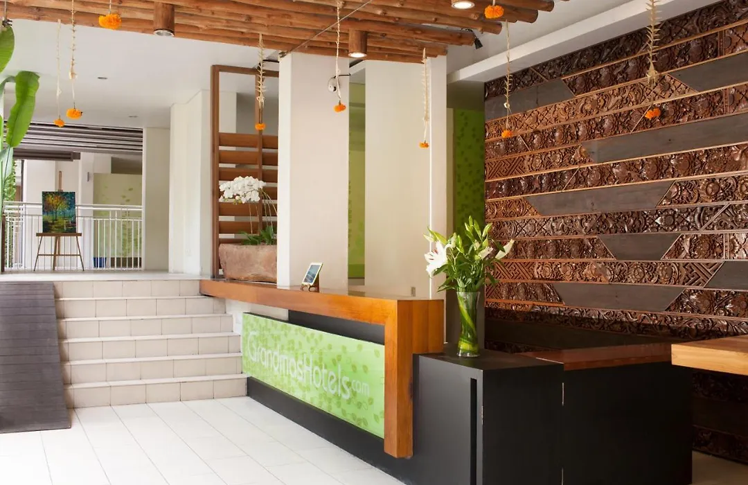 Grandmas Plus Hotel Seminyak-1